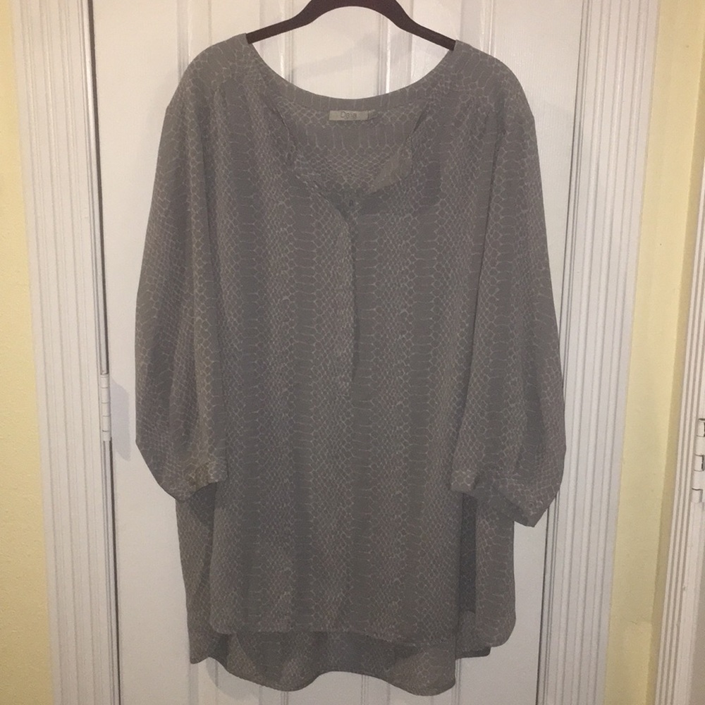 Plus Size Snakeskin Top